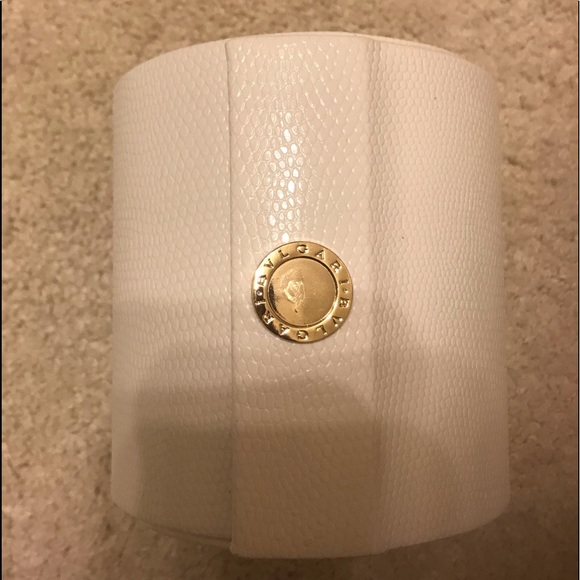 BVLGARI Handbags - ❤️GIFT❤️ Bvlgari travel jewelry roll up case